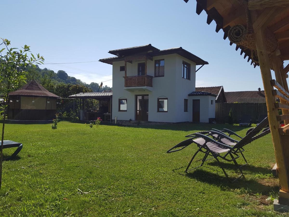 La Bunicu Villa Polovragi Dış mekan fotoğraf